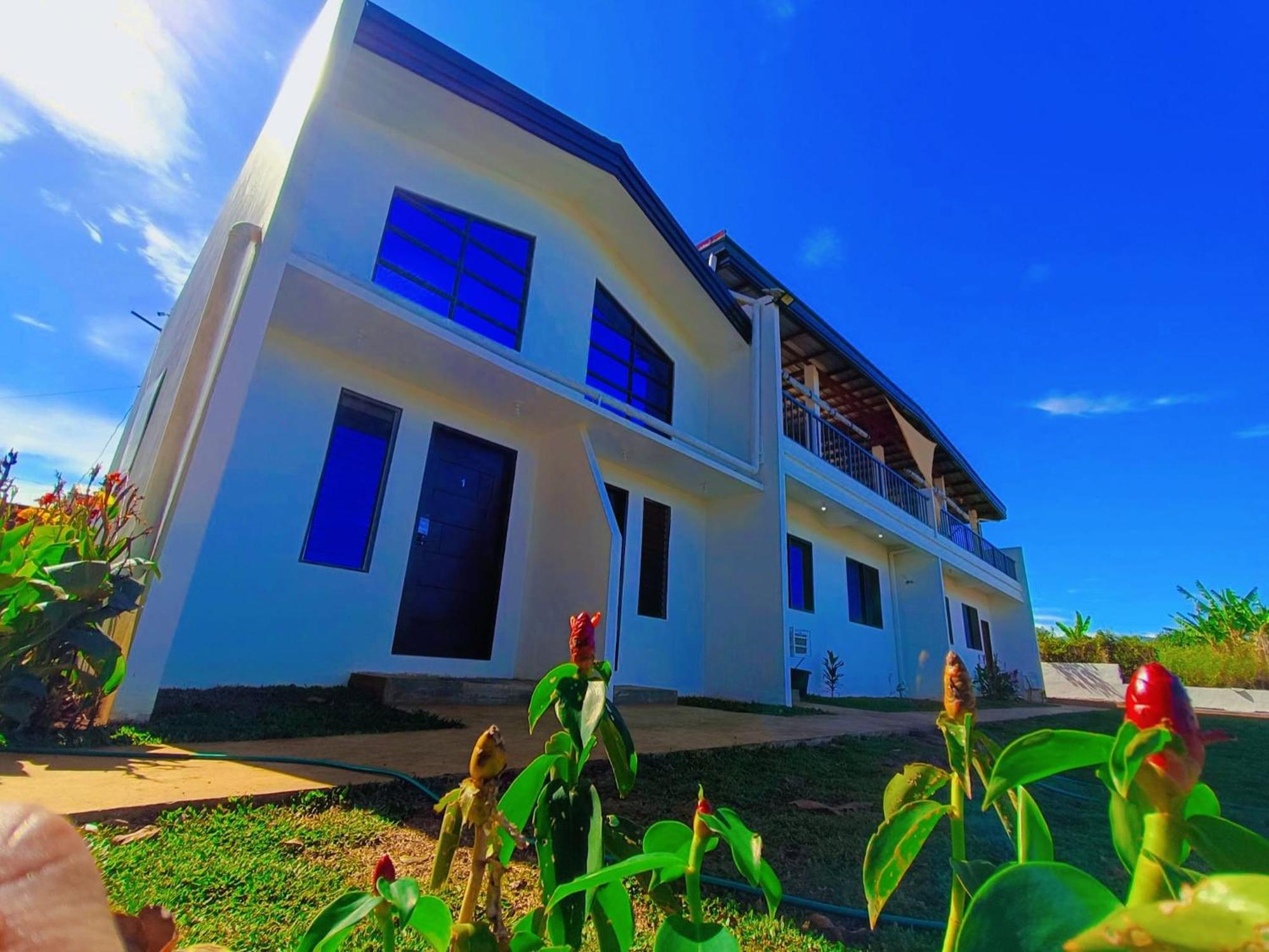 Concetta Tourist Inn Manolo Fortich 外观 照片
